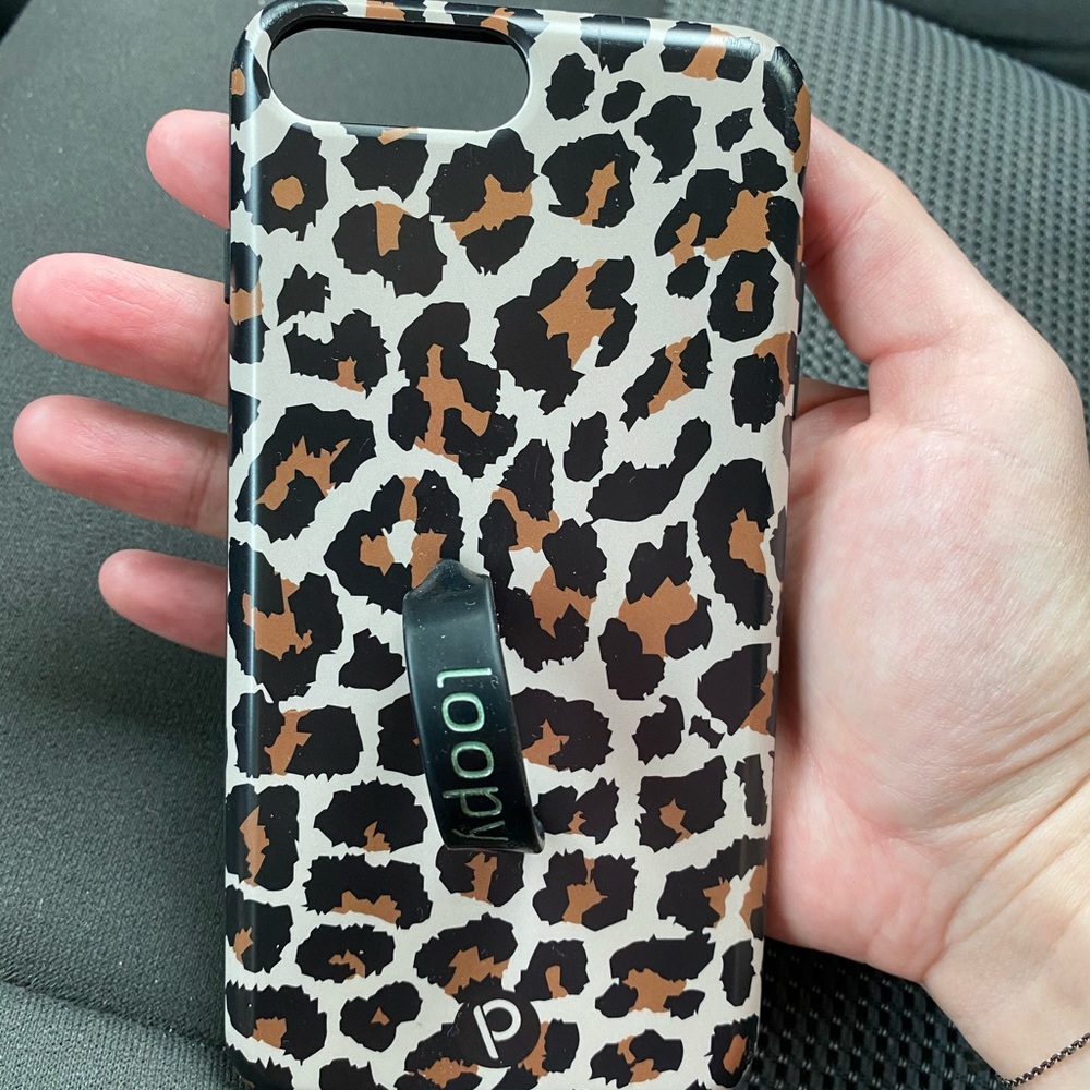 iphone 7/8 PLUS Cheetah Loopy Case
